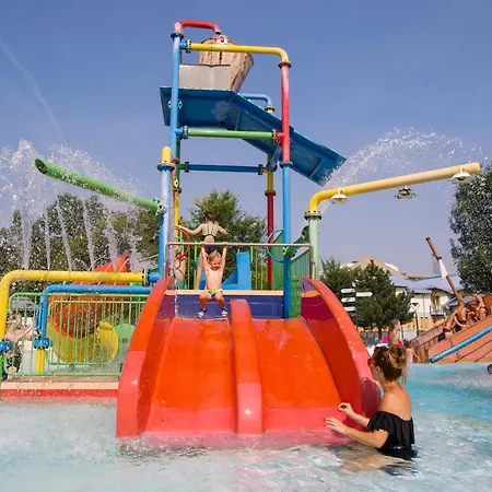 Cherry Apartmanhaz Apartament Sárvár