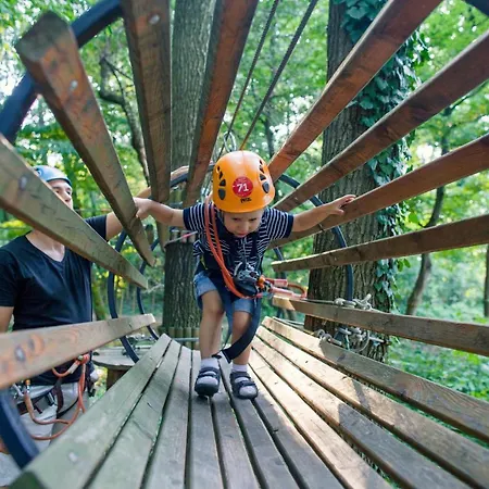 Cherry Apartmanhaz Sárvár