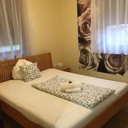 Cherry Apartmanhaz Sárvár