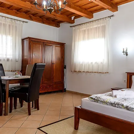 Cherry Apartmanhaz Apartament *