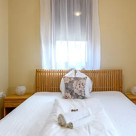 Cherry Apartmanhaz *