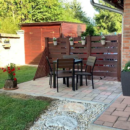 Cherry Apartmanhaz Apartament *