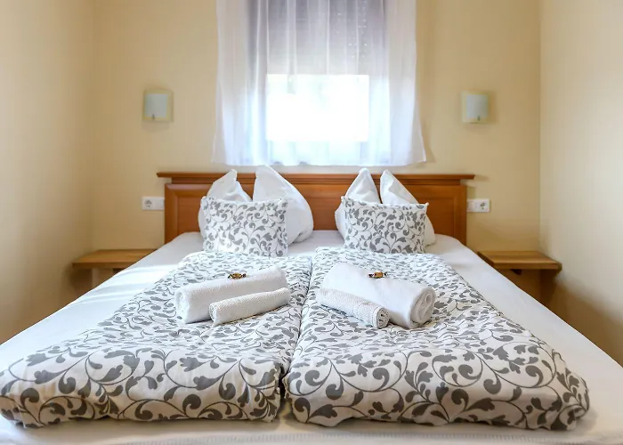 Cherry Apartmanhaz Daire Sárvár