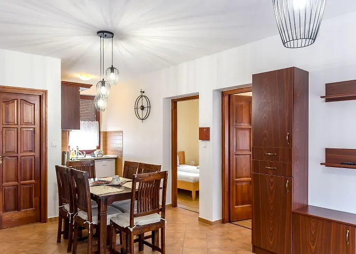 Daire Cherry Apartmanhaz Sárvár